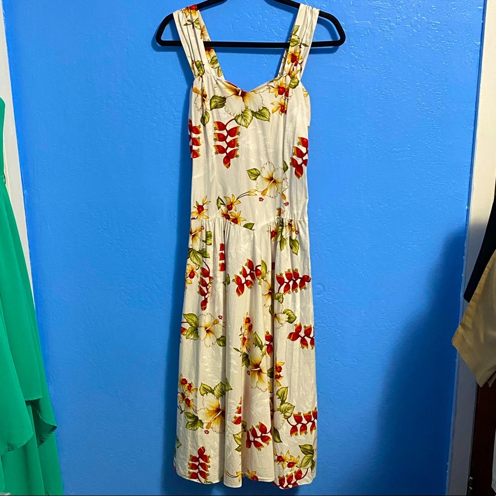 Jade Fashions Hawaiian Floral Dress
